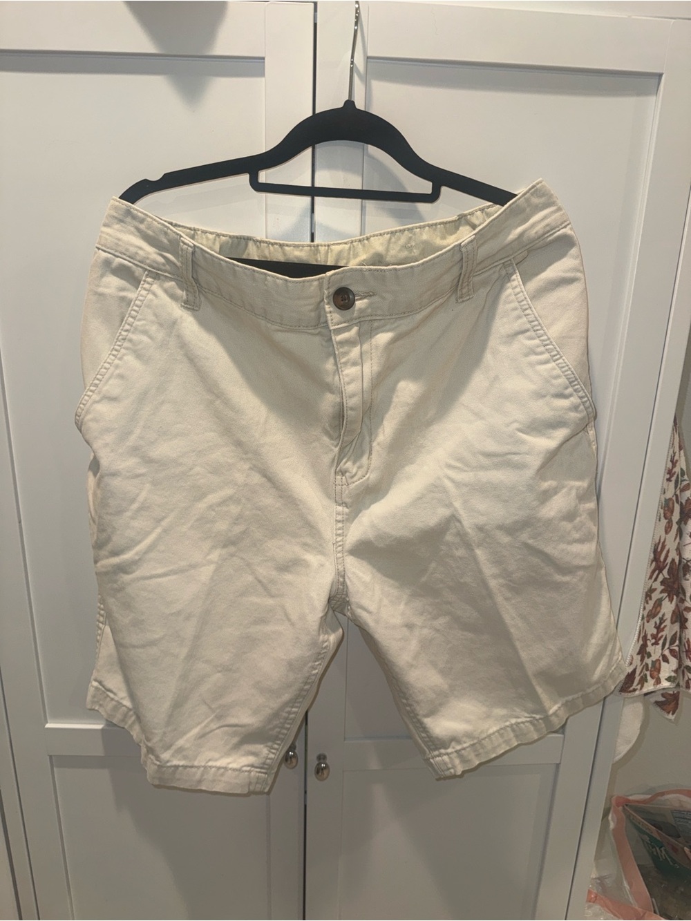 Faded Glory Cream Flat-Front Cotton Shorts